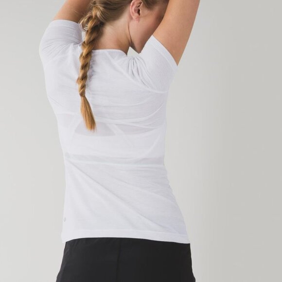 Lululemon Mesh With Me Short Sleeve Heathered White / White size 6 - Picture 3 of 12